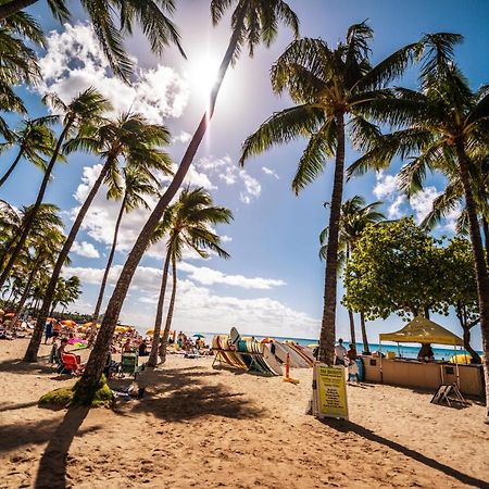 Aloha Vibes Await! Stylish Condo At Aloha Surf - Mountain And City Views Honolulu Exterior foto