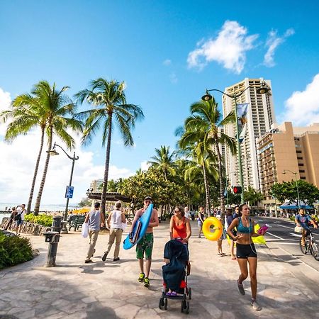 Aloha Vibes Await! Stylish Condo At Aloha Surf - Mountain And City Views Honolulu Exterior foto