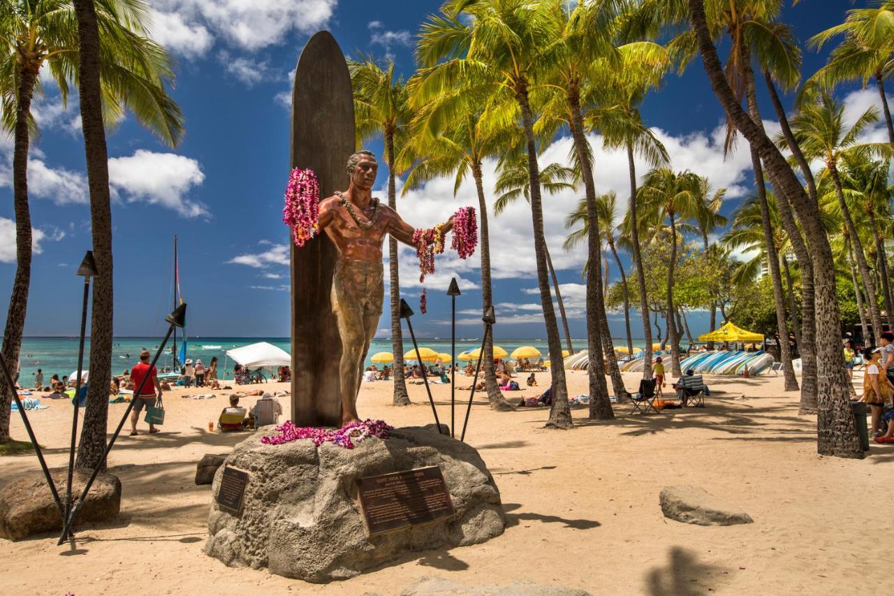 Aloha Vibes Await! Stylish Condo At Aloha Surf - Mountain And City Views Honolulu Exterior foto